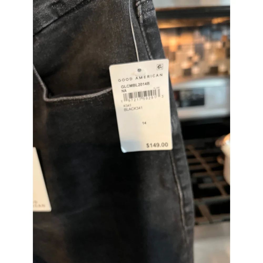 NWT GOOD AMERICAN Good Legs Black Crop Mini Boot Jeans - Picture 5 of 8